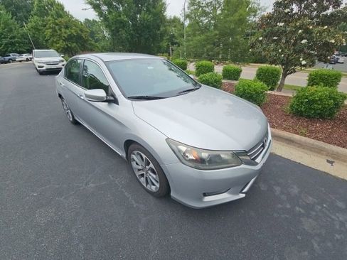 Used 2014 Honda Accord Sport image 8