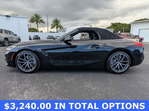 Used 2022 BMW Z4 sDrive30i w/ Driving Assistance Package image 4