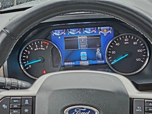 Used 2022 Ford Expedition Limited image 34