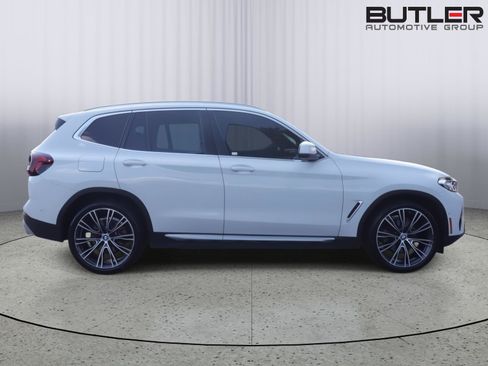 Used 2024 BMW X3 sDrive30i w/ Convenience Package RWD image 7