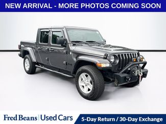 Used 2021 Jeep Gladiator Sport AWD/4WD video 1