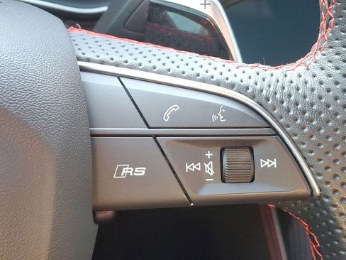 Used 2023 Audi RS Q8 4.0T image 23