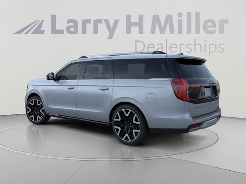 New 2026 Ford Expedition Max Platinum w/ Platinum Ultimate Package AWD/4WD image 4