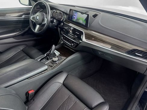 Used 2017 BMW 540i RWD image 39