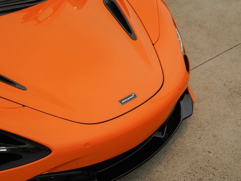 Used 2022 McLaren 720S Performance RWD image 23