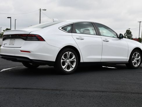 Used 2023 Honda Accord LX image 7