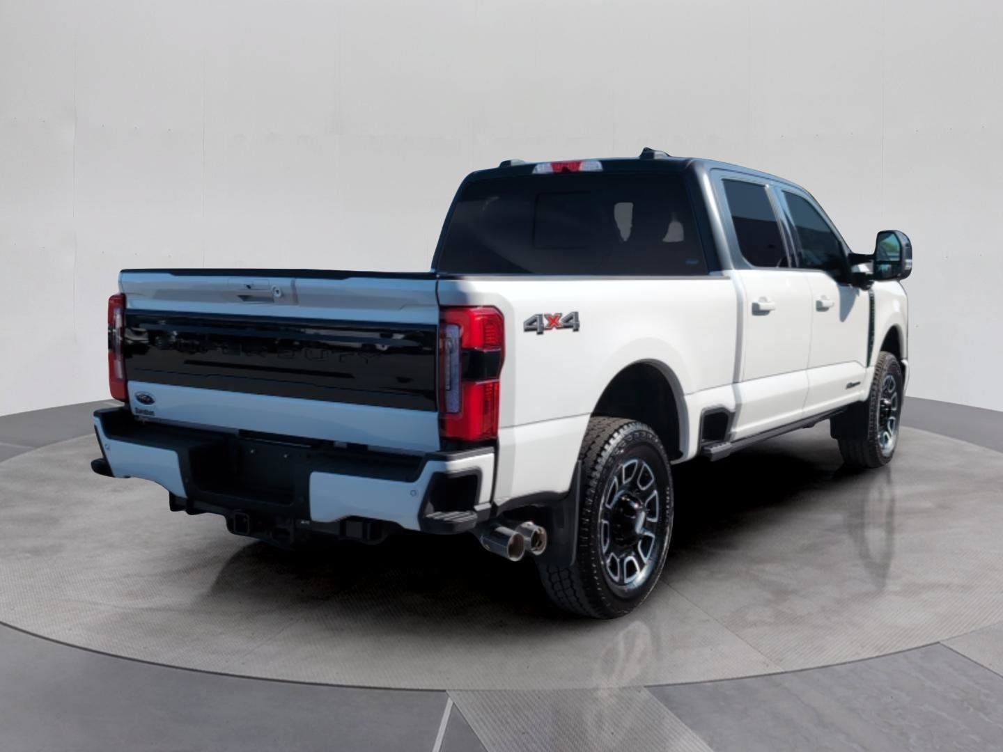 Used 2026 Ford F250 Platinum AWD/4WD image 9
