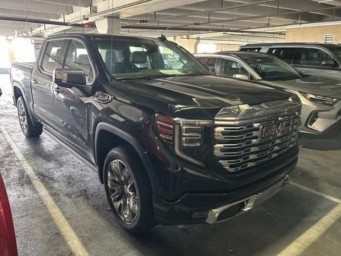 Used 2026 GMC Sierra 1500 Denali w/ Denali Reserve Package AWD/4WD image 1