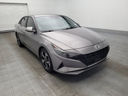 Used 2023 Hyundai Elantra SEL w/ Convenience Package FWD image 13