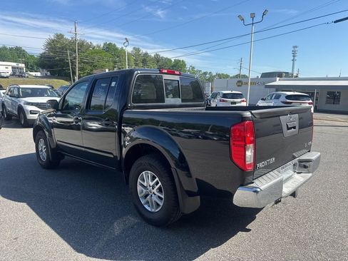 Used 2017 Nissan Frontier SV AWD/4WD image 4