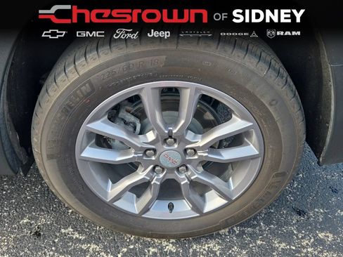 Used 2022 GMC Terrain SLT w/ Infotainment Package II AWD/4WD image 18
