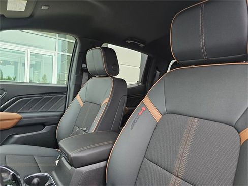 New 2025 GMC Canyon AT4 image 20
