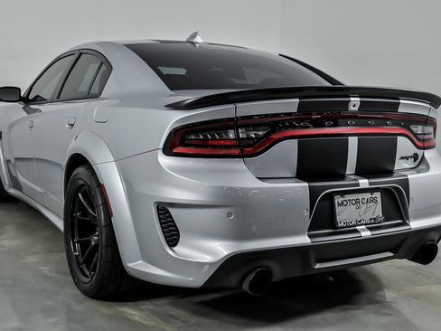 Used 2022 Dodge Charger SRT Hellcat RWD image 10