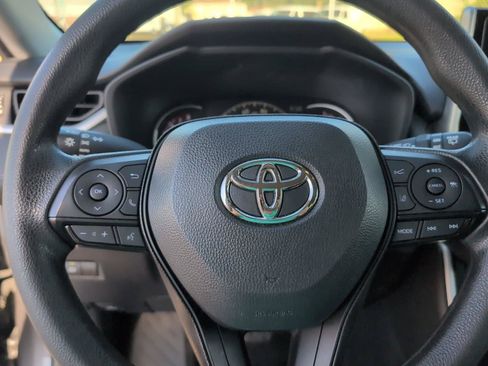 Used 2024 Toyota RAV4 XLE FWD image 24