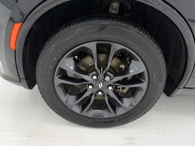 Used 2023 Dodge Durango SXT w/ SXT Blacktop Group RWD image 7
