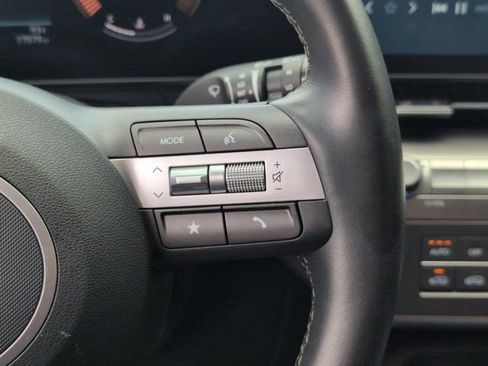 Used 2025 Hyundai Kona SEL FWD image 21