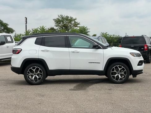 New 2026 Jeep Compass Limited AWD/4WD image 37