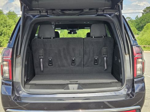 Used 2024 Chevrolet Tahoe LT RWD image 9