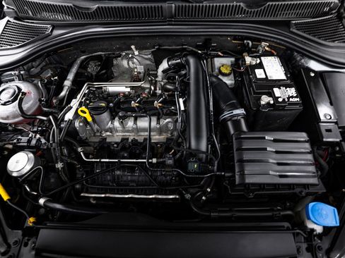 Used 2019 Volkswagen Jetta SEL Premium image 20