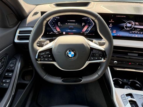 Certified 2025 BMW 330i xDrive Sedan AWD/4WD image 16