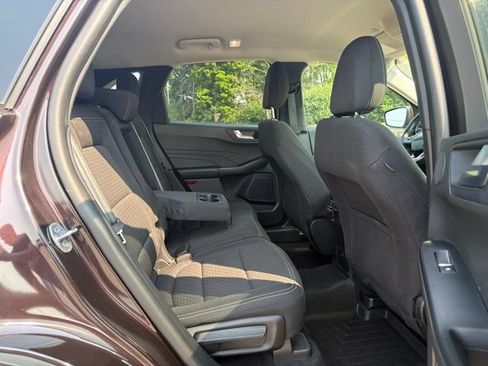 Used 2023 Ford Escape Active w/ Tech Pack #2 AWD/4WD image 12