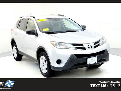 Used 2015 Toyota RAV4 LE image 1