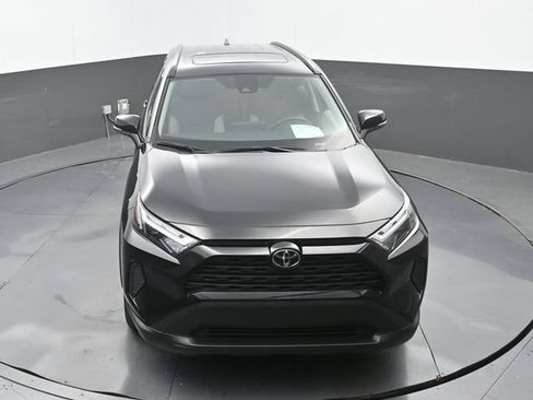 Used 2025 Toyota RAV4 XLE w/ Convenience Package FWD image 30