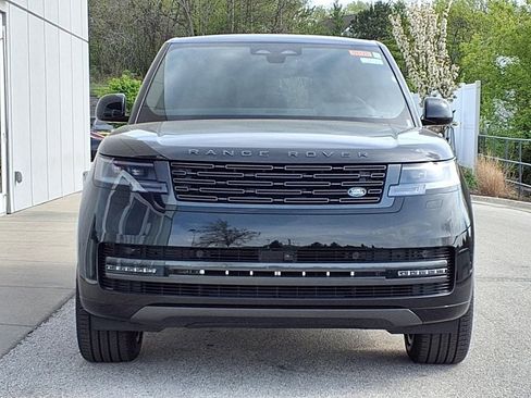 New 2026 Land Rover Range Rover Long Wheelbase SE AWD/4WD image 2