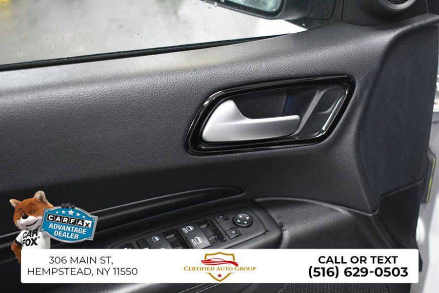 Used 2023 Dodge Durango SXT RWD image 12