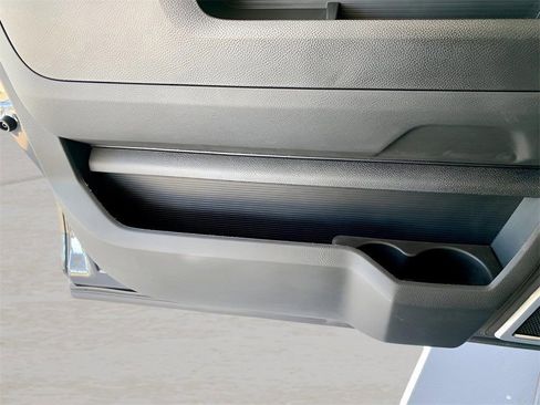 New 2026 RAM 2500 Laramie AWD/4WD image 16