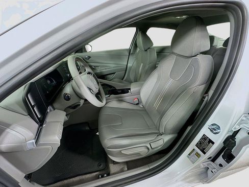 New 2026 Hyundai Elantra SEL Sport Premium FWD image 15