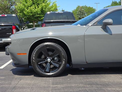 Used 2019 Dodge Challenger SXT RWD image 34