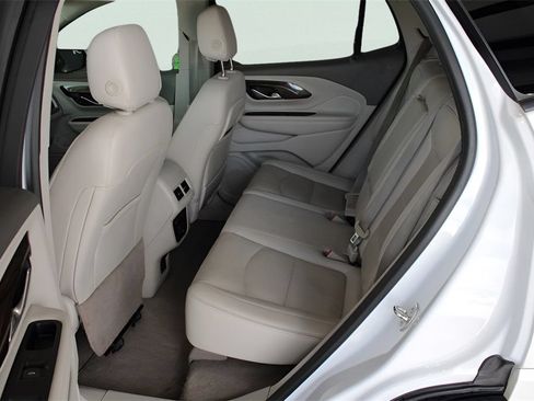 Used 2020 GMC Terrain Denali w/ Denali Premium Package FWD image 26