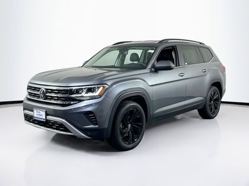 Used 2022 Volkswagen Atlas SE image 1