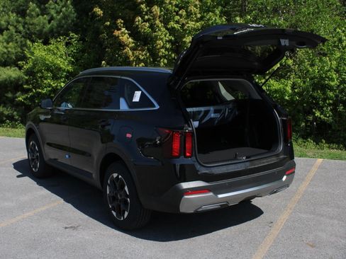 New 2026 Kia Sorento S AWD/4WD image 7