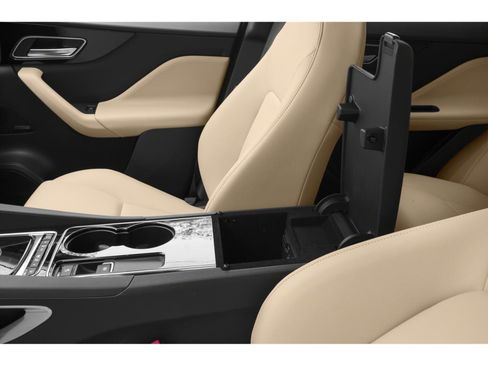 Used 2018 Jaguar F-PACE Premium image 58