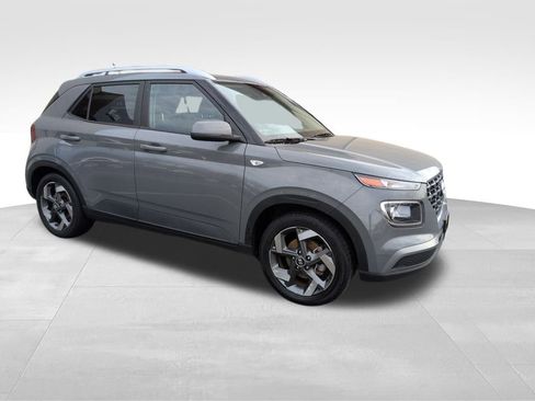 Certified 2023 Hyundai Venue SEL w/ Cargo Package image 10