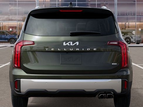 New 2025 Kia Telluride S image 13