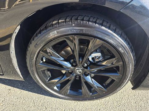 Used 2025 Lexus ES 350 w/ Premium Package image 9