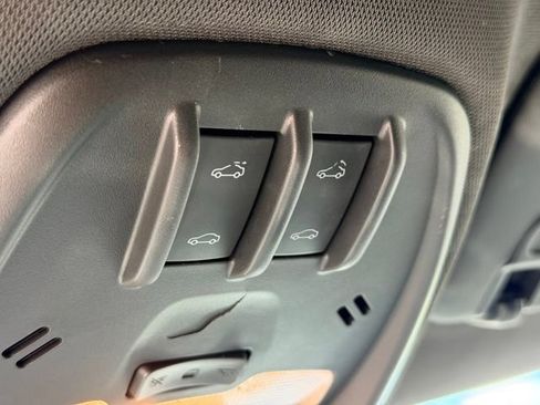 Used 2024 Chevrolet Trax RS w/ Sunroof Package FWD image 17