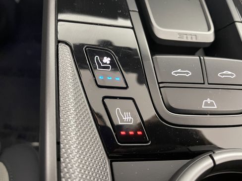 Used 2025 Porsche 911 Carrera S image 23