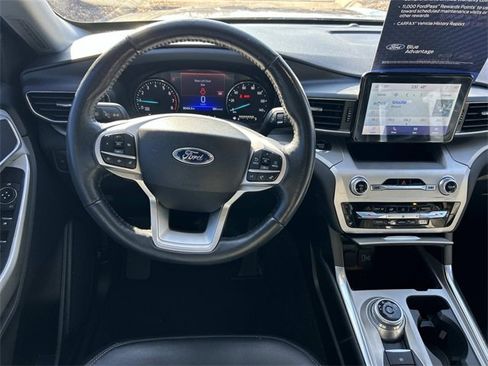 Certified 2022 Ford Explorer XLT w/ Equipment Group 202A image 13
