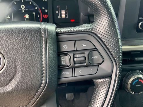 Used 2026 Toyota Tacoma SR5 AWD/4WD image 25