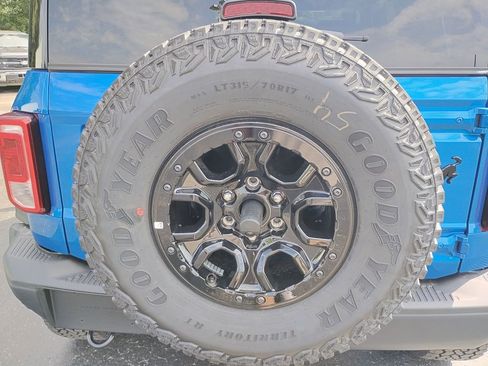 New 2025 Ford Bronco Big Bend w/ Black Diamond Package image 10