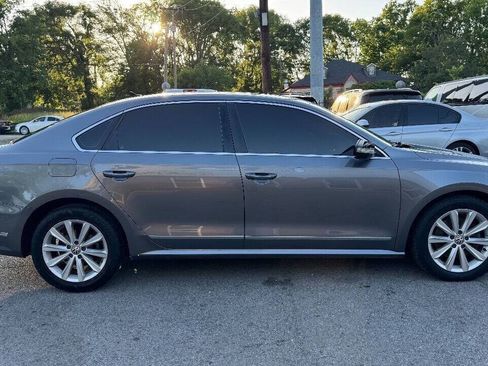 Used 2012 Volkswagen Passat 2.5 SEL Premium FWD image 11