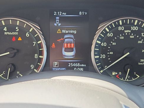 Used 2023 INFINITI Q50 Sensory image 23