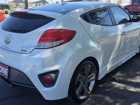 Used 2015 Hyundai Veloster Turbo FWD image 3