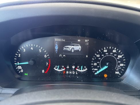 Used 2021 Ford Explorer 2WD image 33