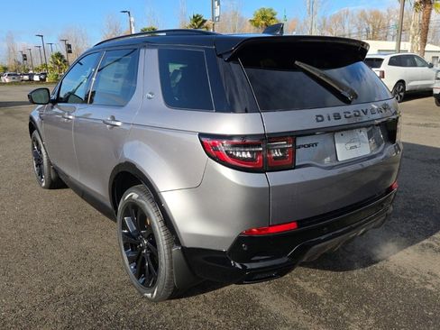 New 2025 Land Rover Discovery Sport Dynamic SE image 3