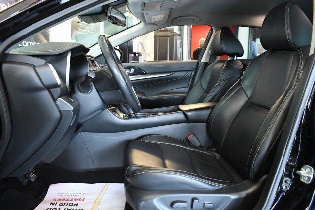Used 2020 Nissan Maxima 3.5 SV w/ Floor Mat Group FWD image 33